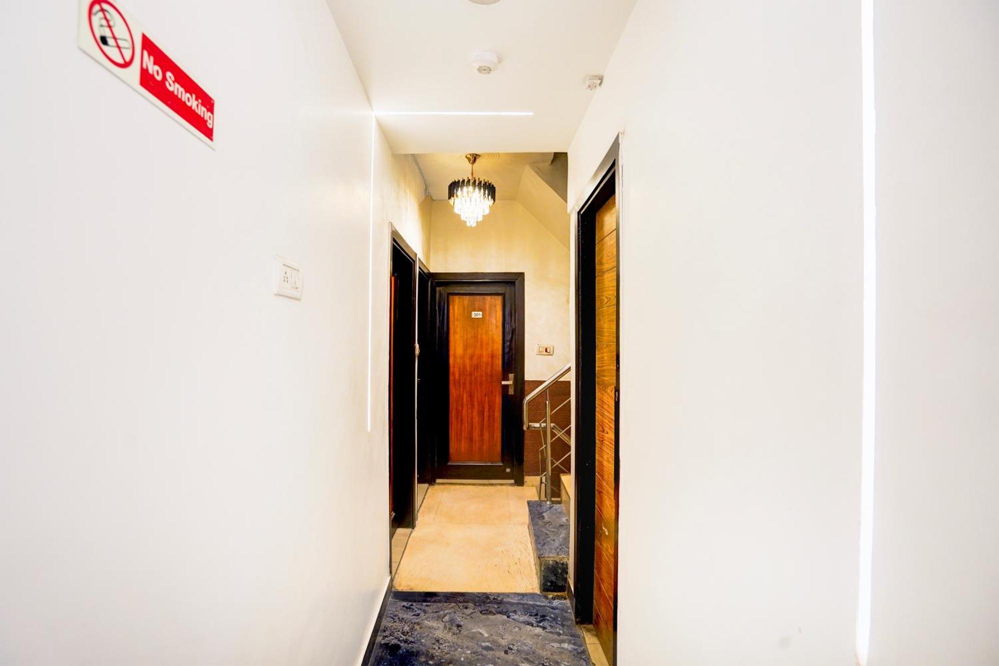Hotel Jai Balaji, Paharganj, New Delhi Railway Station Экстерьер фото