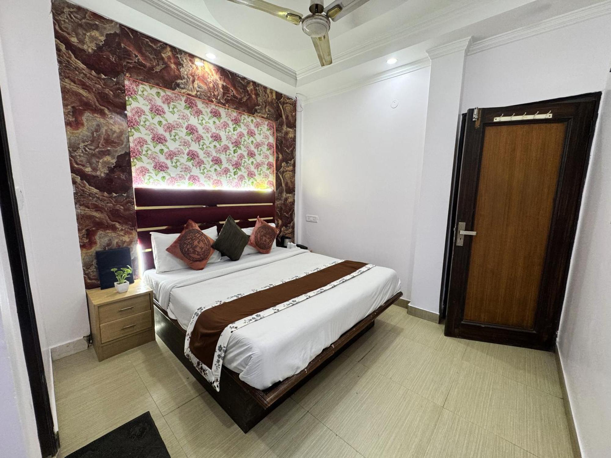 Hotel Jai Balaji, Paharganj, New Delhi Railway Station Экстерьер фото