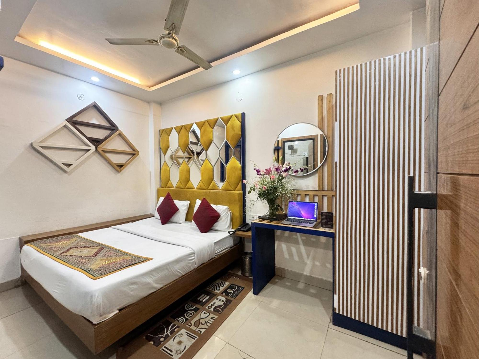 Hotel Jai Balaji, Paharganj, New Delhi Railway Station Экстерьер фото