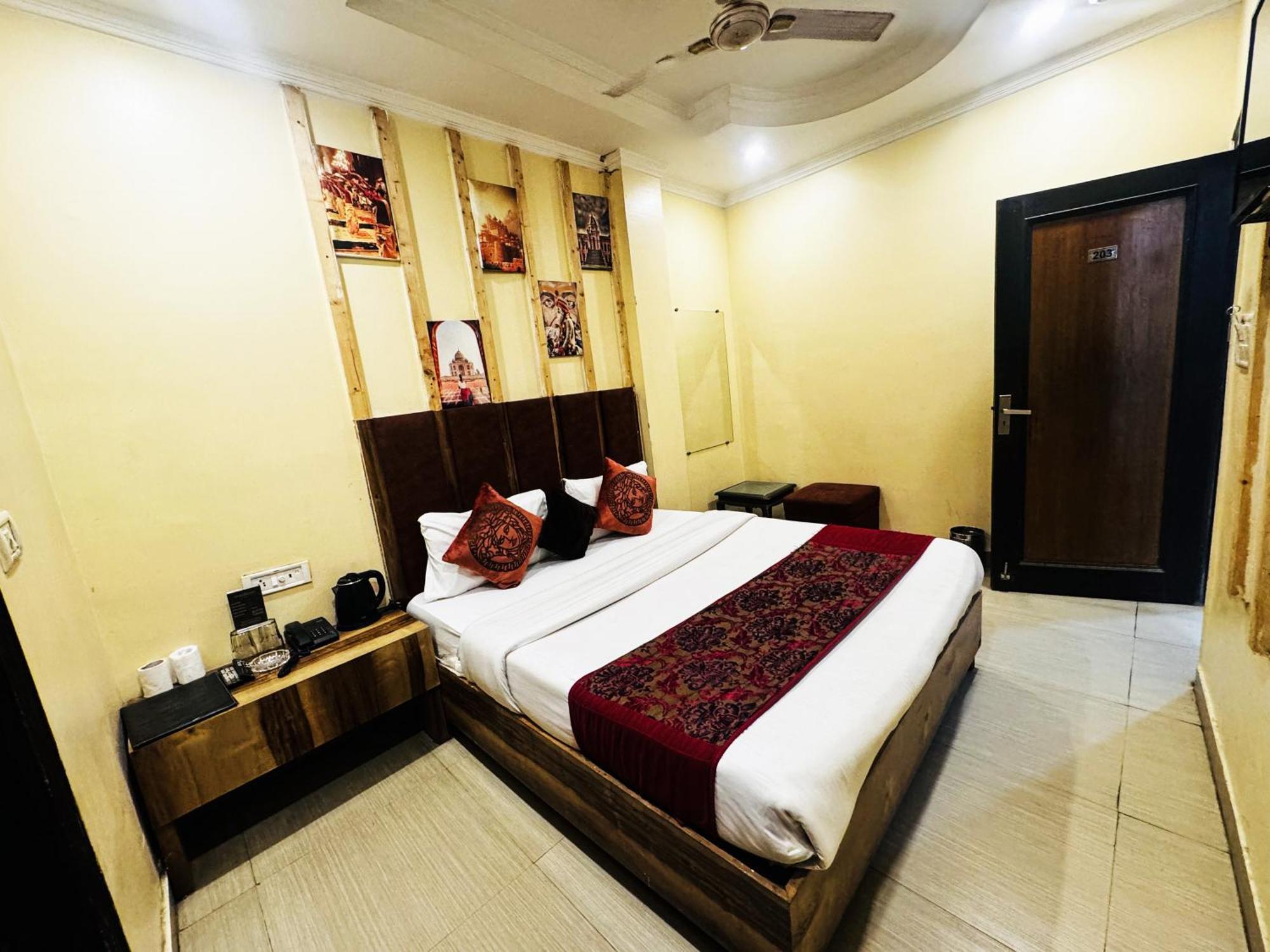 Hotel Jai Balaji, Paharganj, New Delhi Railway Station Экстерьер фото